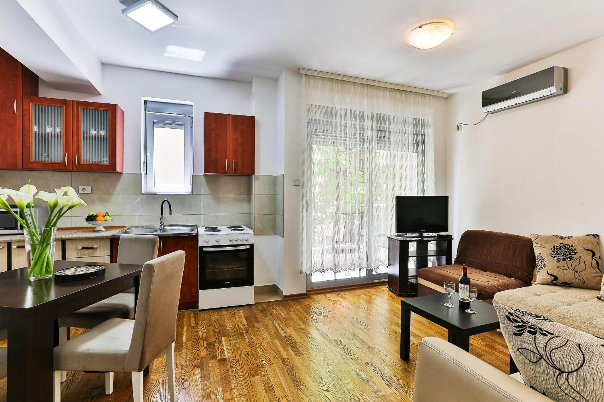 City Montesun Apartments 2 Budva Exterior photo